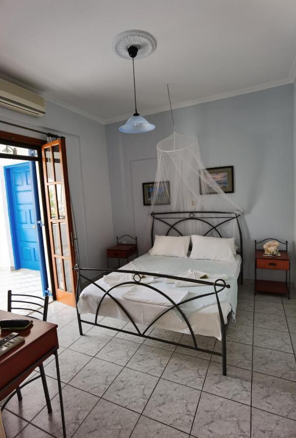 Gialos Rooms Elafonissos Bagian luar foto