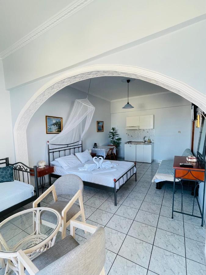 Gialos Rooms Elafonissos Bagian luar foto