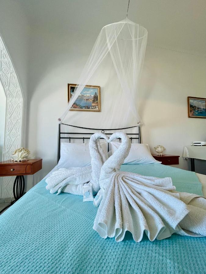 Gialos Rooms Elafonissos Bagian luar foto